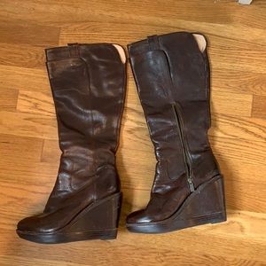 Frye Paige Wedge Boots Size 8